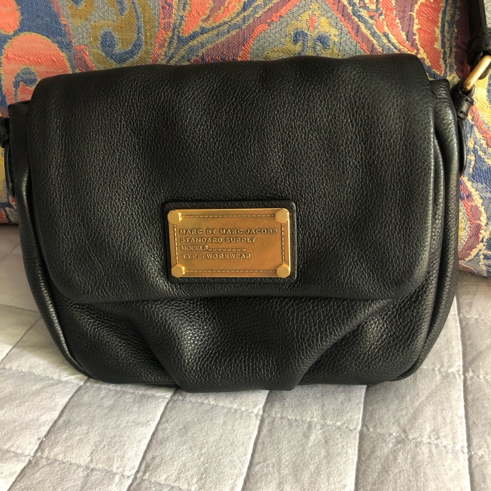 Marc Jacobs black leather crossbody